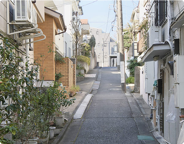 変形地でも前向きに取り組む工事のイメージ