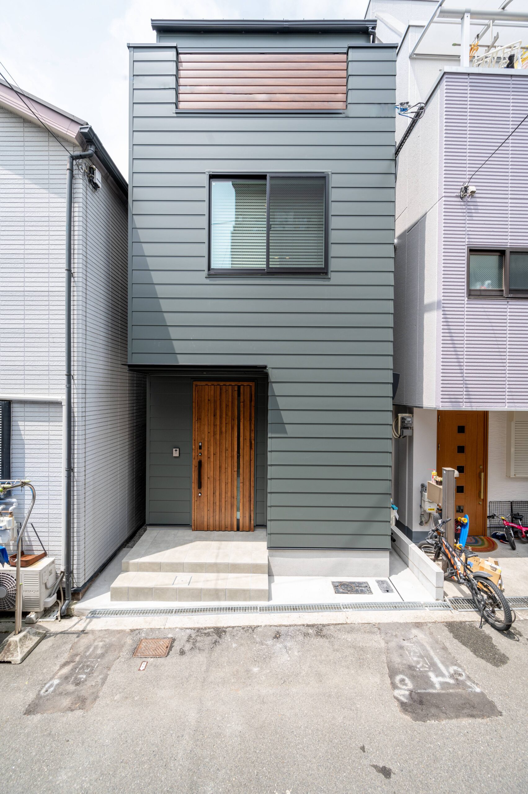 10坪の敷地に叶えた遊び心のある家　S様邸